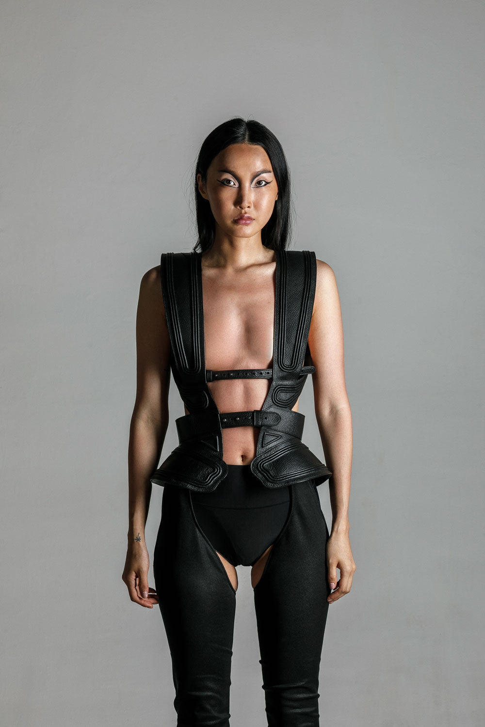 Black_Tamoe_3D_Leather_Bodice_-_by_Object_Dawn_-_front.jpg