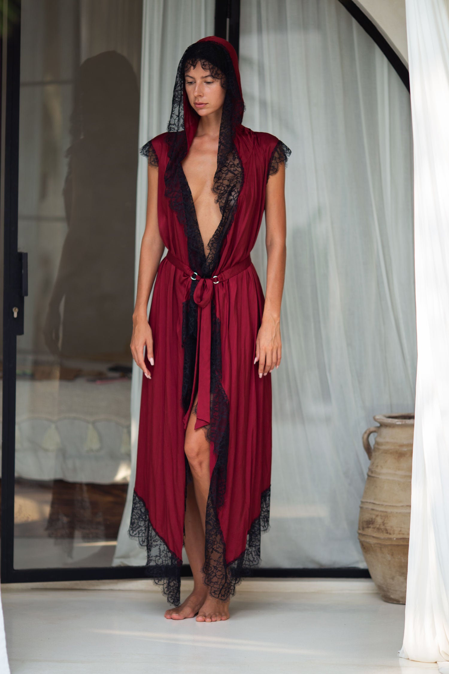 Teuta Lace Trimmed Sleeveles Robe - Burgundy/ Black