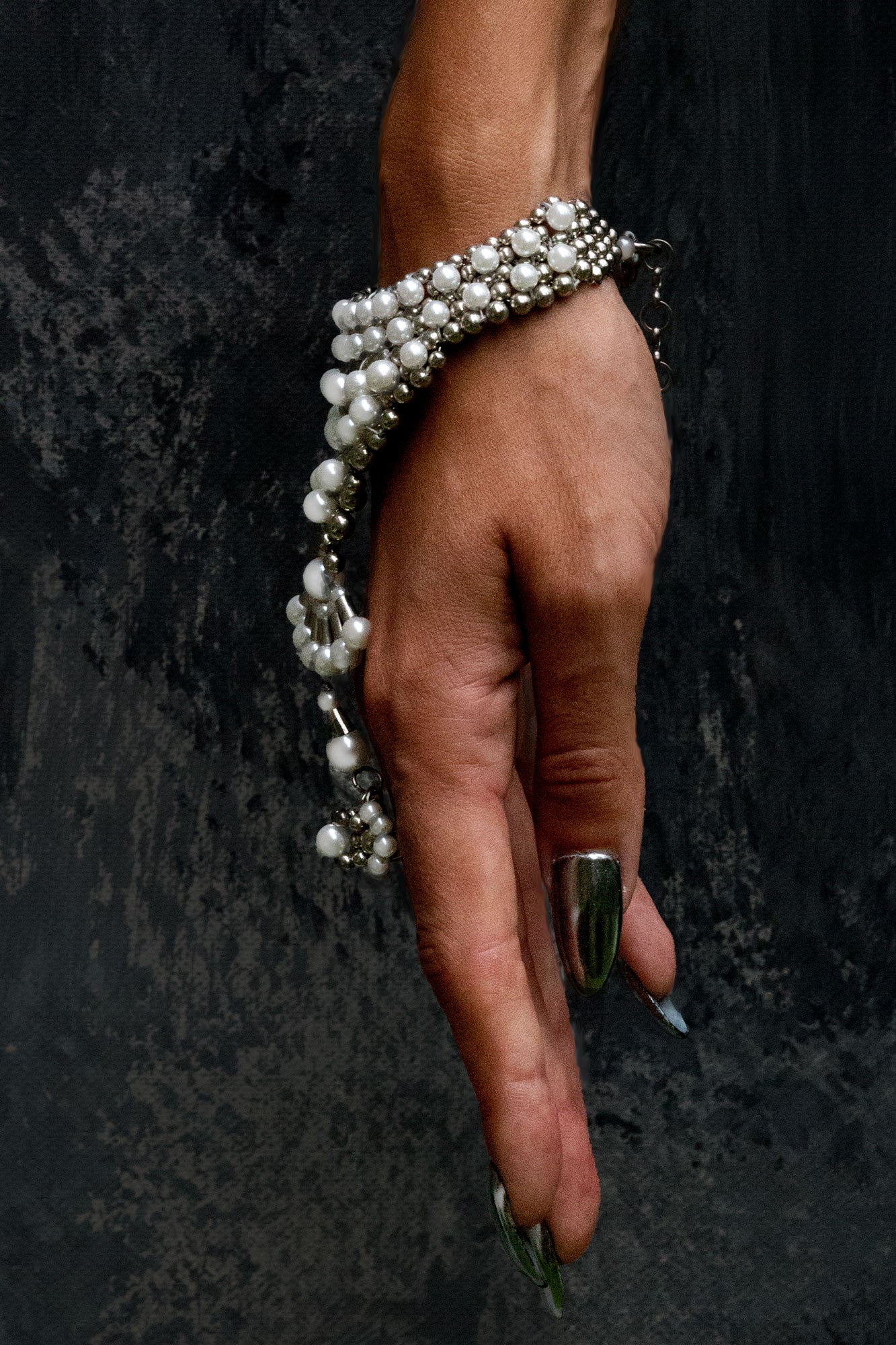 Mata Hari Ring & Hand Jewelry in Pearl