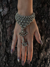 Mata Hari Ring & Hand Jewelry, Silver