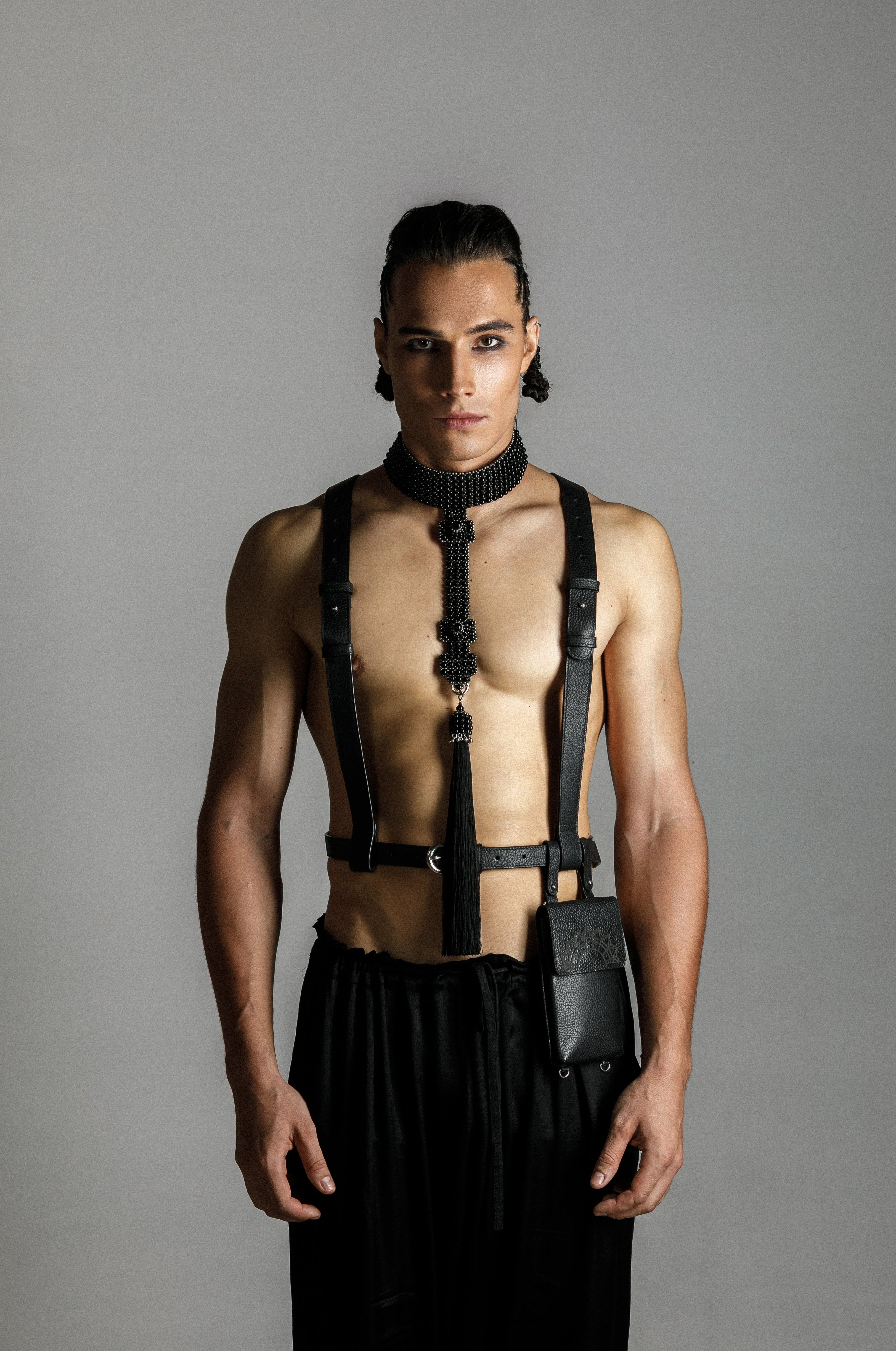 Men_s_Elohim_T-Choker_in_Jet_Black_Zheng_Leather_Harness_-_by_Object_Dawn_-_front_16eedaef-45cc-4fb9-ad4a-27361dec7882.jpg